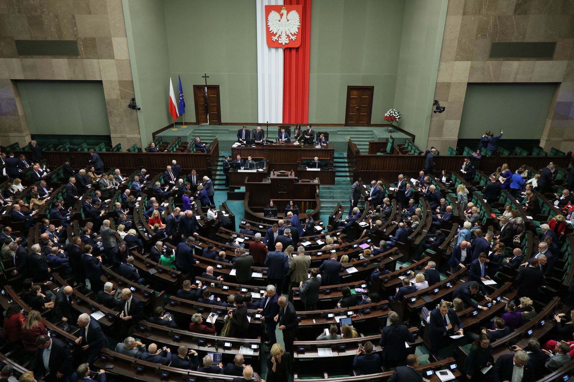 Nowa partia przed wyborami? Polacy zabrali głos