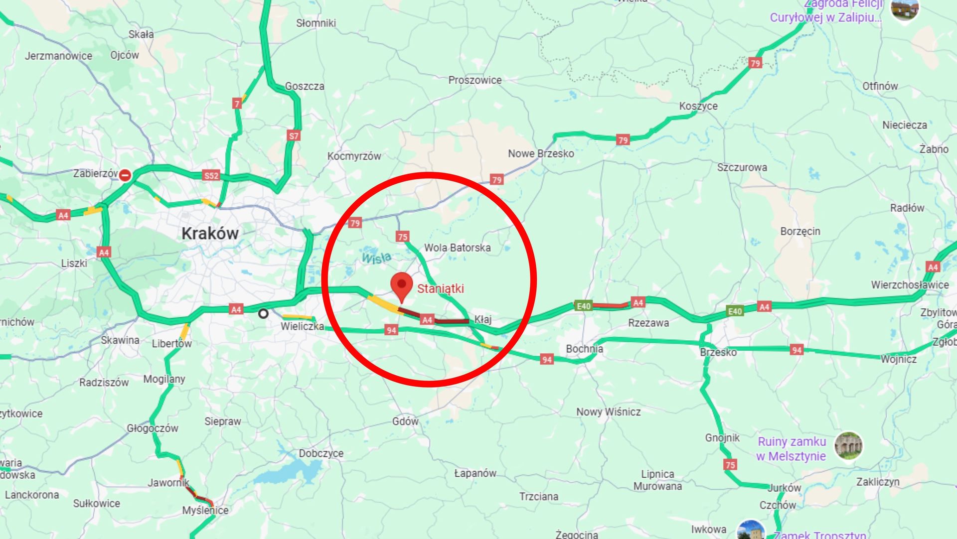 Wypadek na A4 z udziałem pojazdu wojskowego