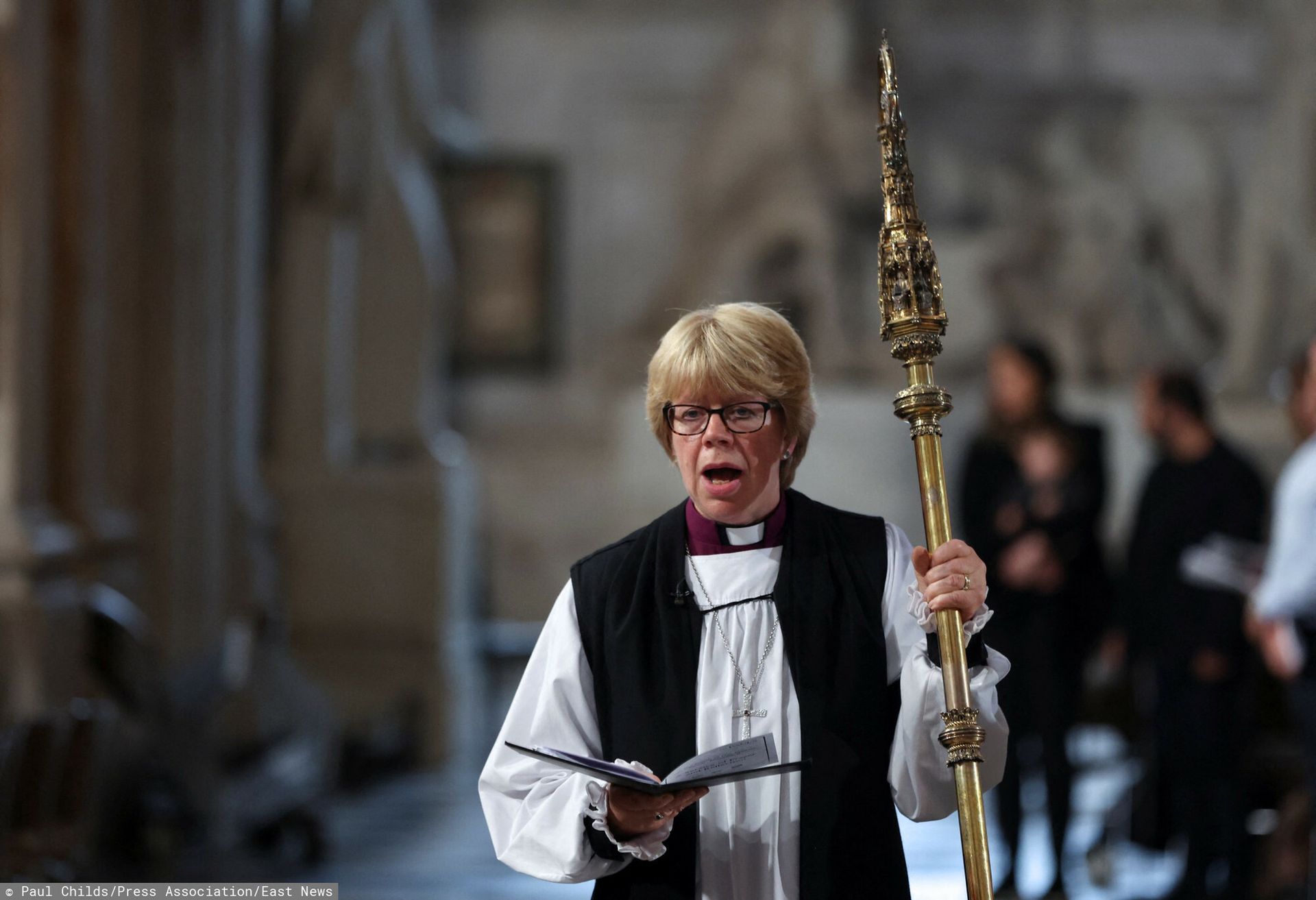 Pierwsza kobieta arcybiskupem. Watykan gratuluje