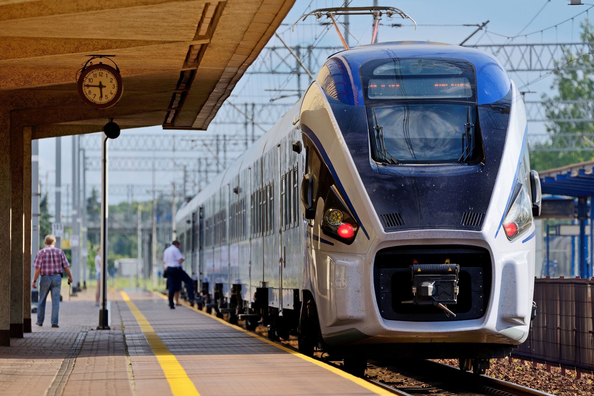 Podwyżki w PKP Intercity. Zarobią ponad 1000 zł więcej