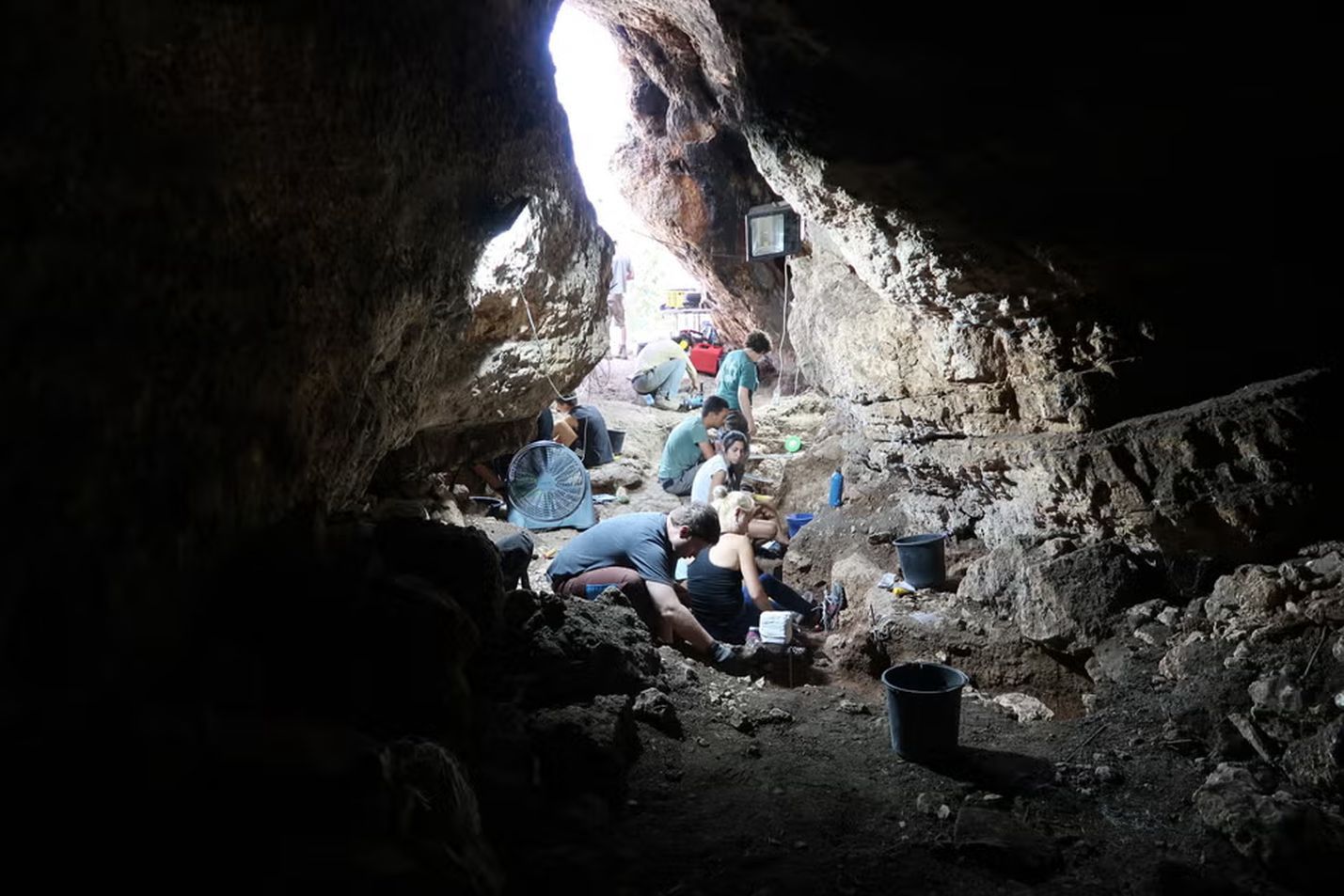 Weszli do jaskini Tinshemet. Takiego odkrycia się nie spodziewali