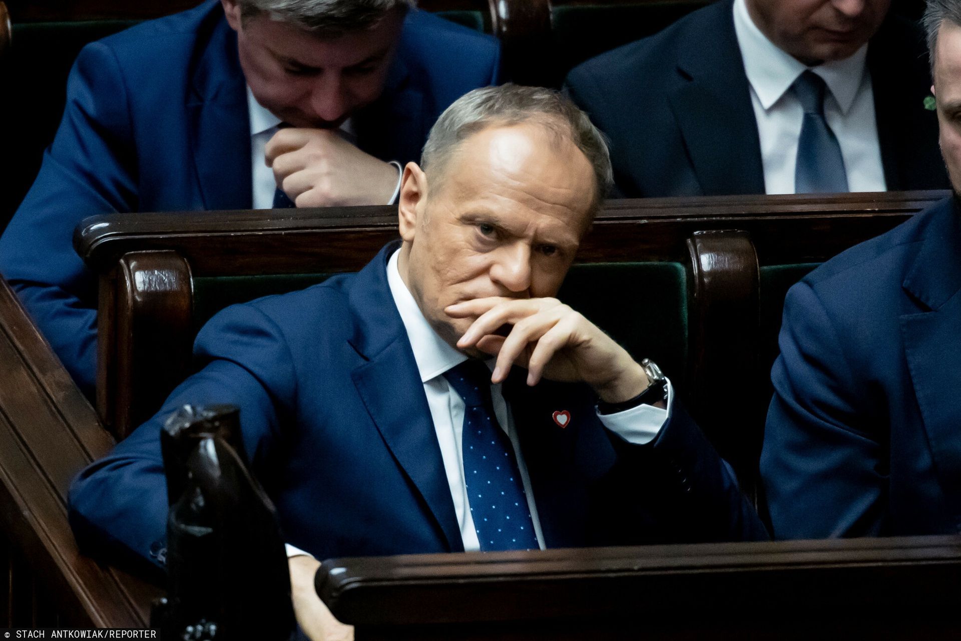 Sondaż. smerfy wskazali strategię dla koalicji rządzącej na wybory