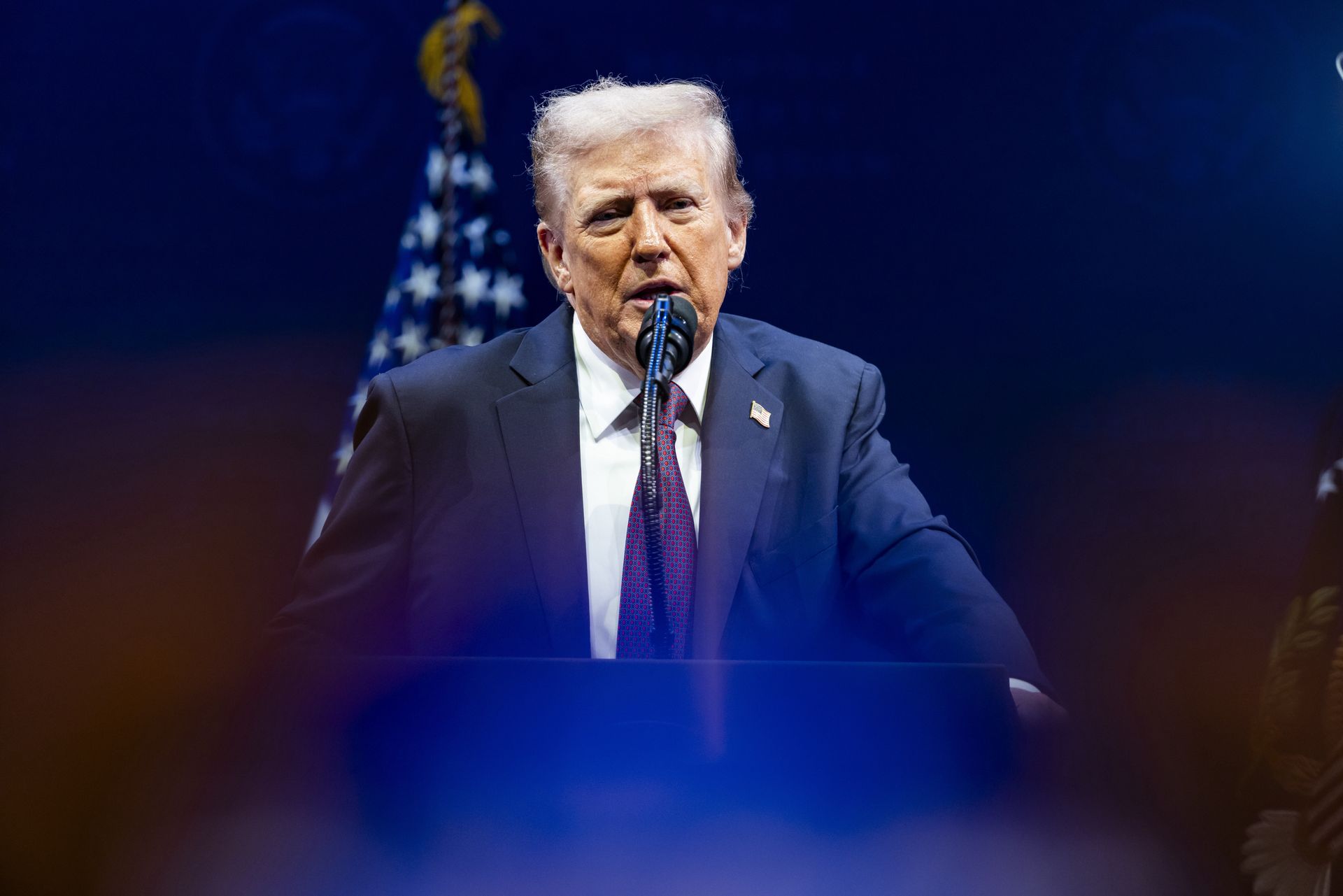 Dlaczego Trump milczy ws. dronów? "Wystawiony na śmieszność przez Putina"