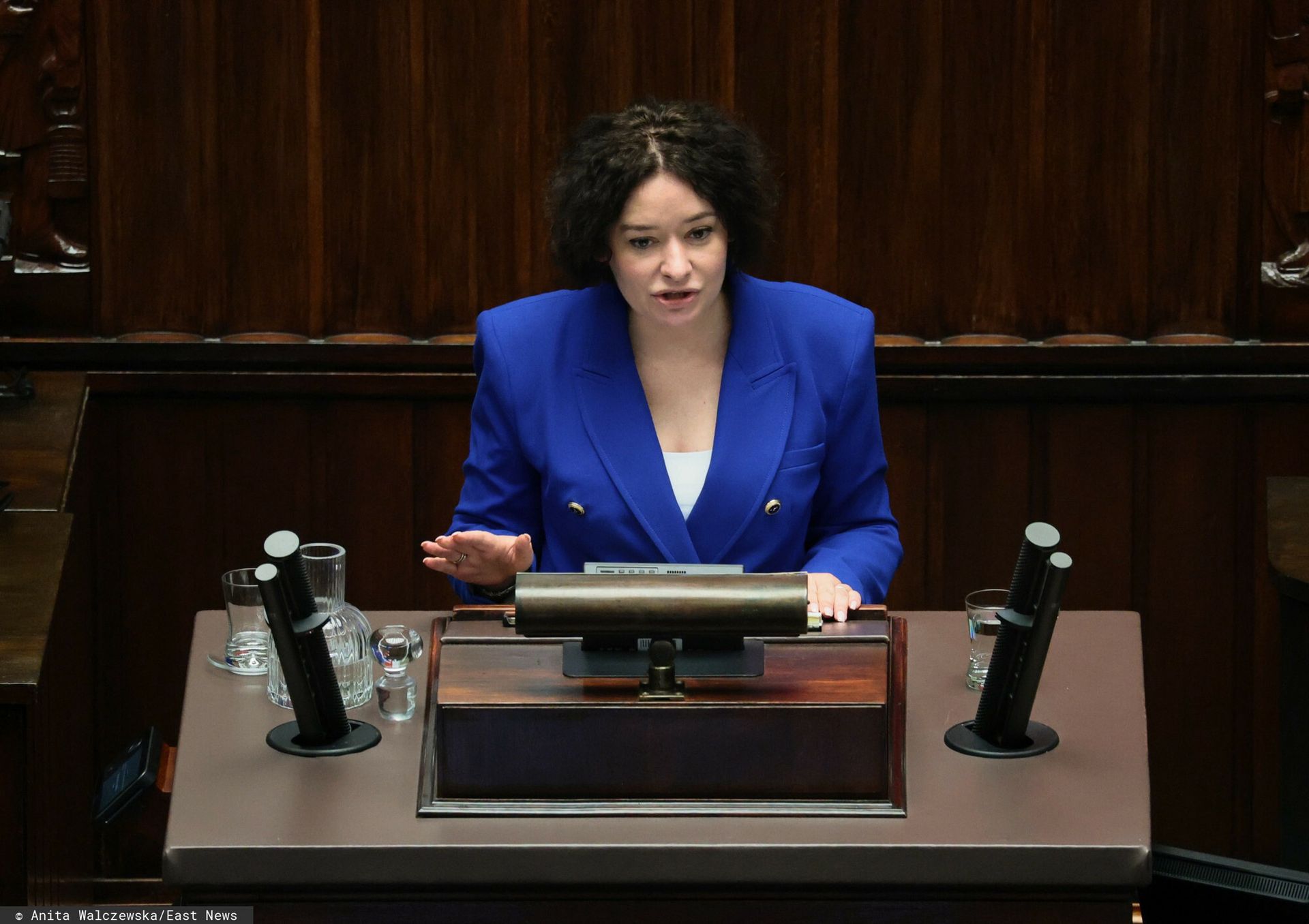 Żukowska chce wykluczenia senatora z klubu Lewicy