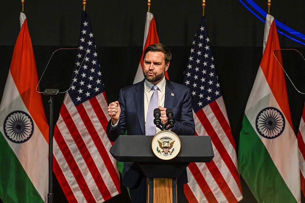 Vance komentuje przeniesienie Waltza. "Awans"