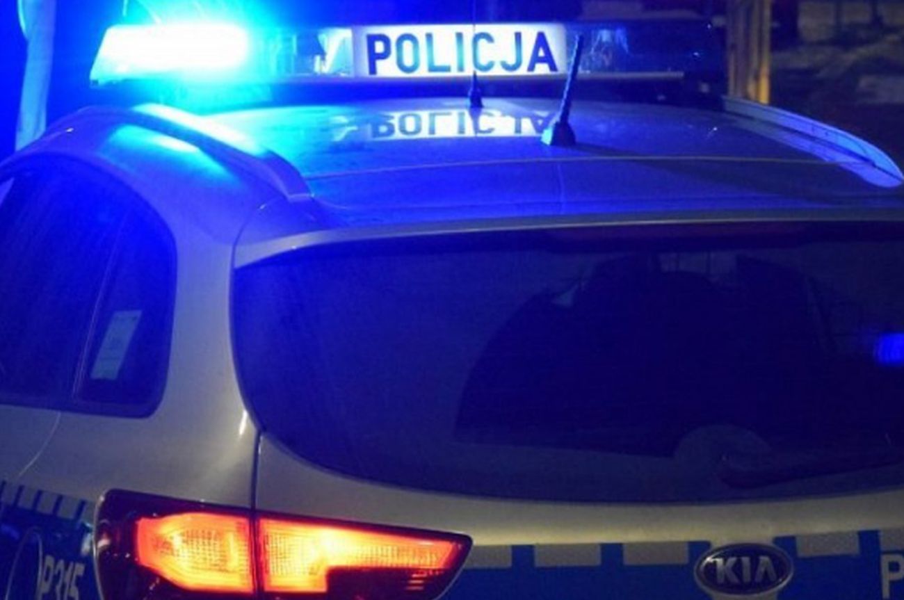 Afera na 600 milionów złotych. Policjanci i urzędnicy w gangu produkującym "lewe" papierosy