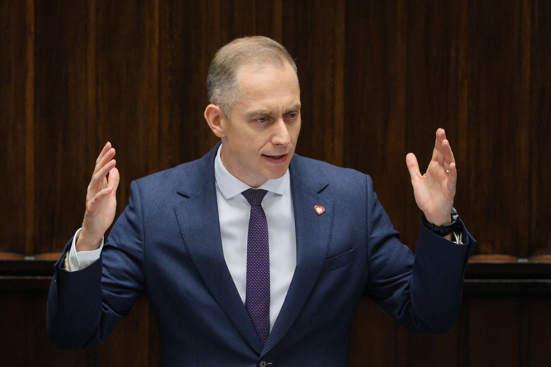 Wleciał w stację. Tomczyk o dronie, który rozbił się przy granicy