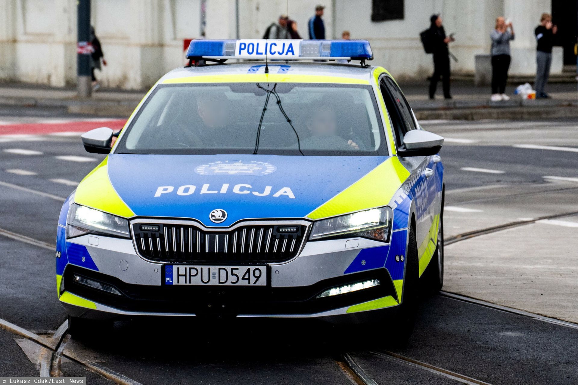 Nietypowy incydent. Mężczyzna pogryzł radiowóz