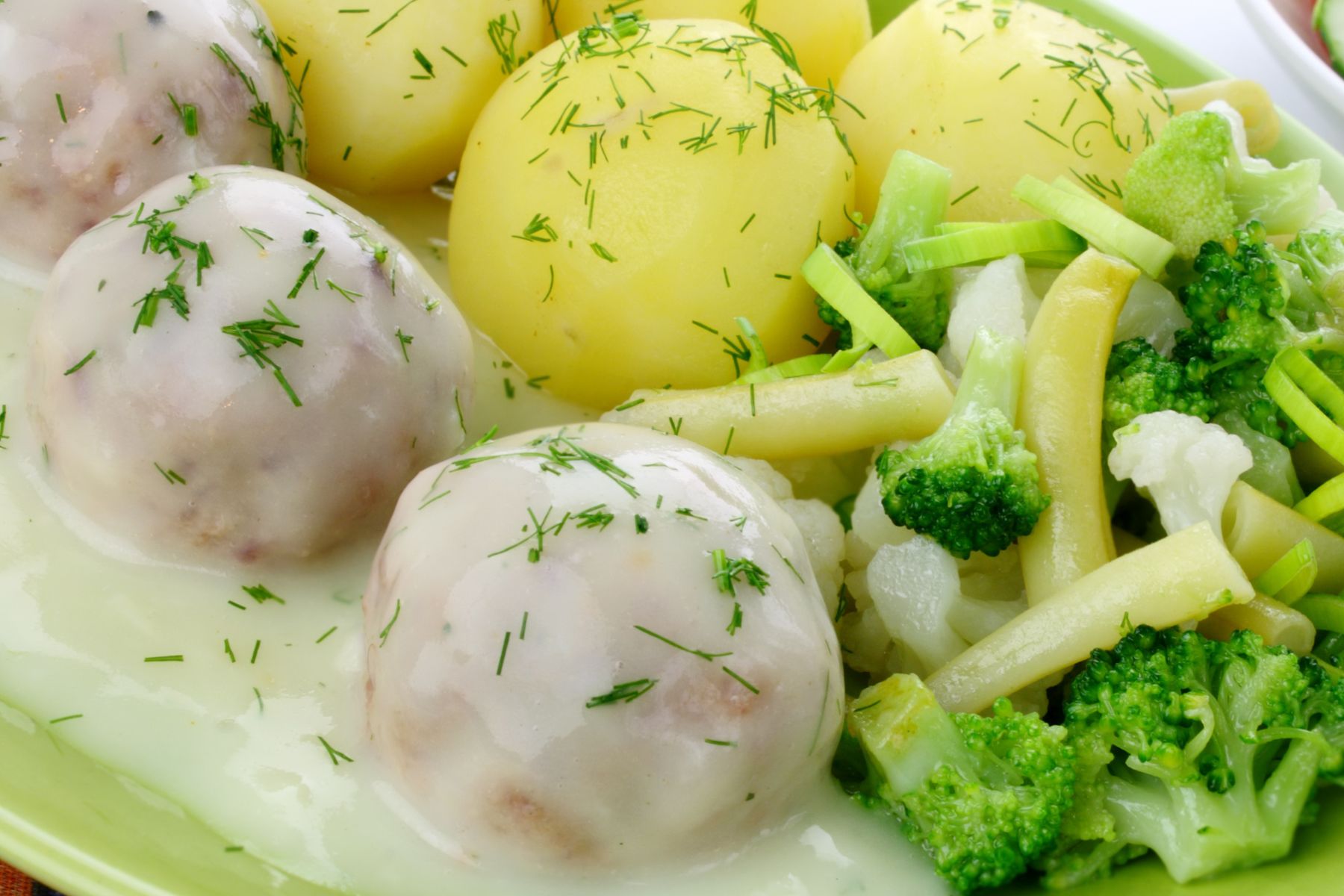 Zostało mięso z rosołu? Zrób z niego soczyste pulpety