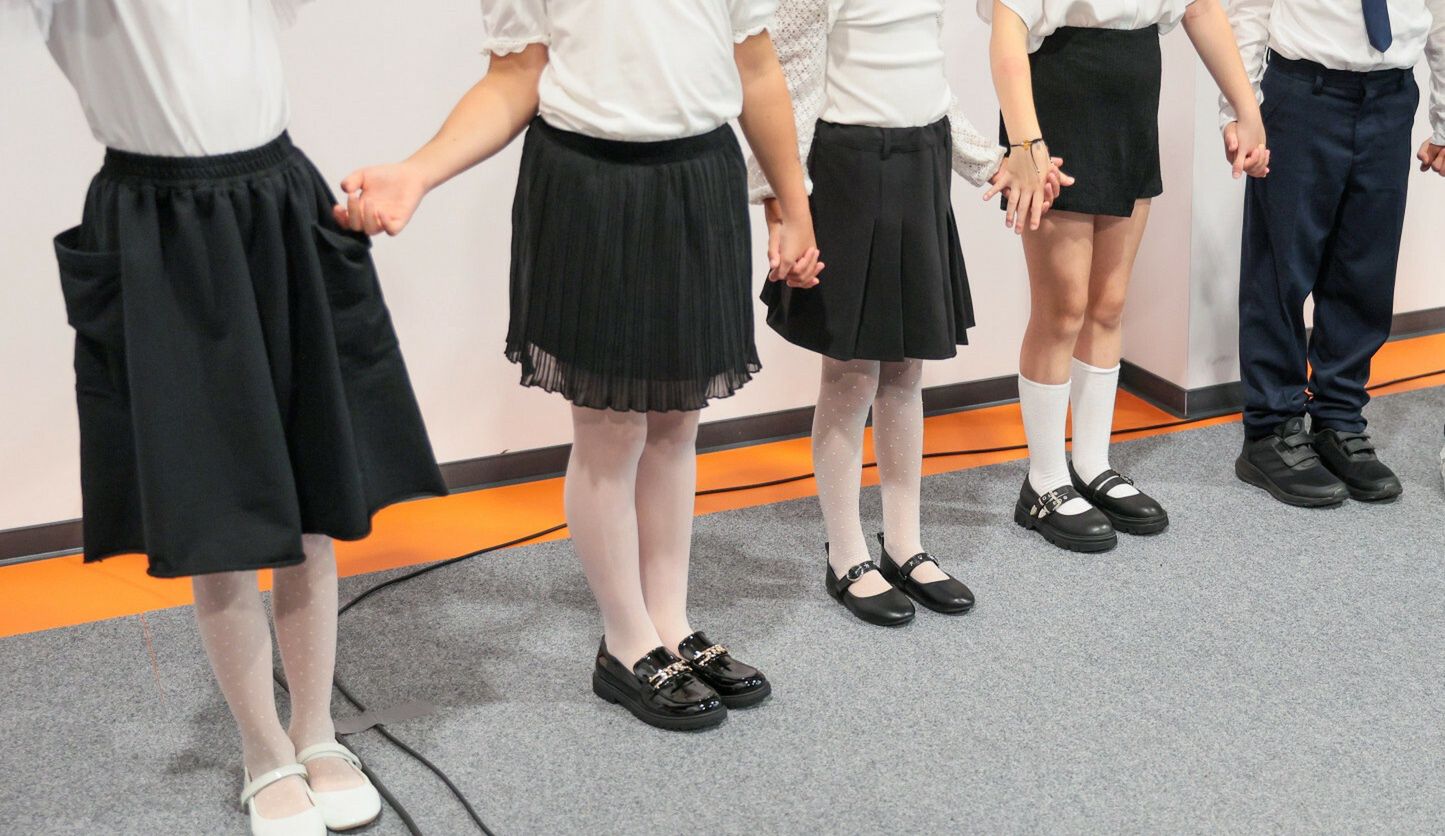 Skandal na rozpoczęciu roku szkolnego. Dzieci śpiewały: "Będę pijana, będę pijana"