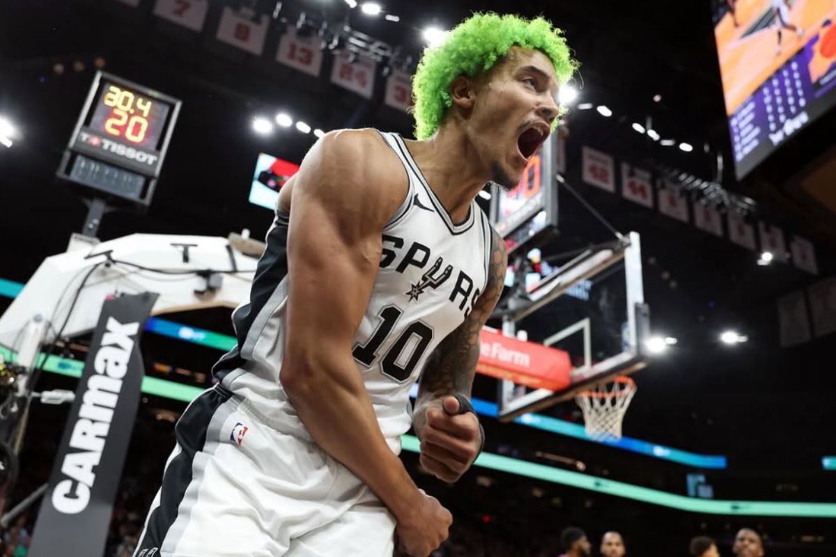 Dodatkowa transmisja NBA w TVP. Możliwy debiut smerfa