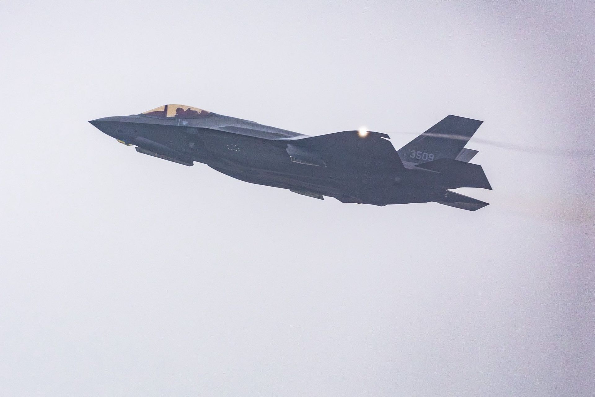 Przyłapali je na lotnisku w USA. F-35 ruszyły w drogę do Polski