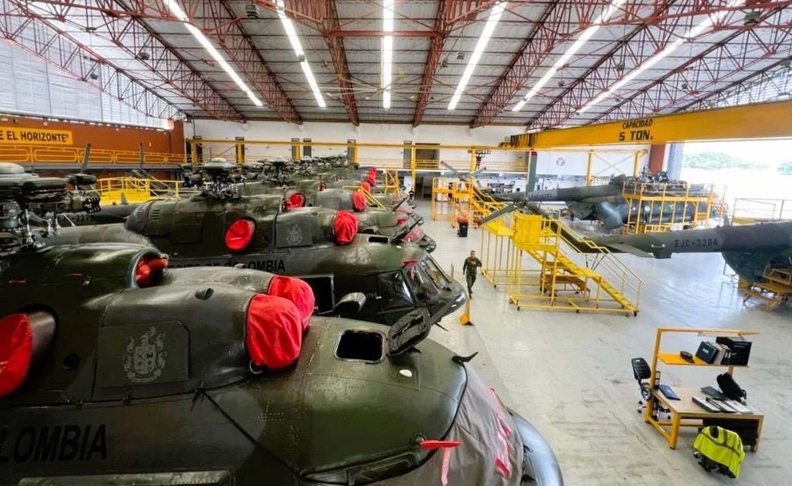 Grają na dwa fronty. Chcą myśliwców NATO po cichu współpracując z Rosją