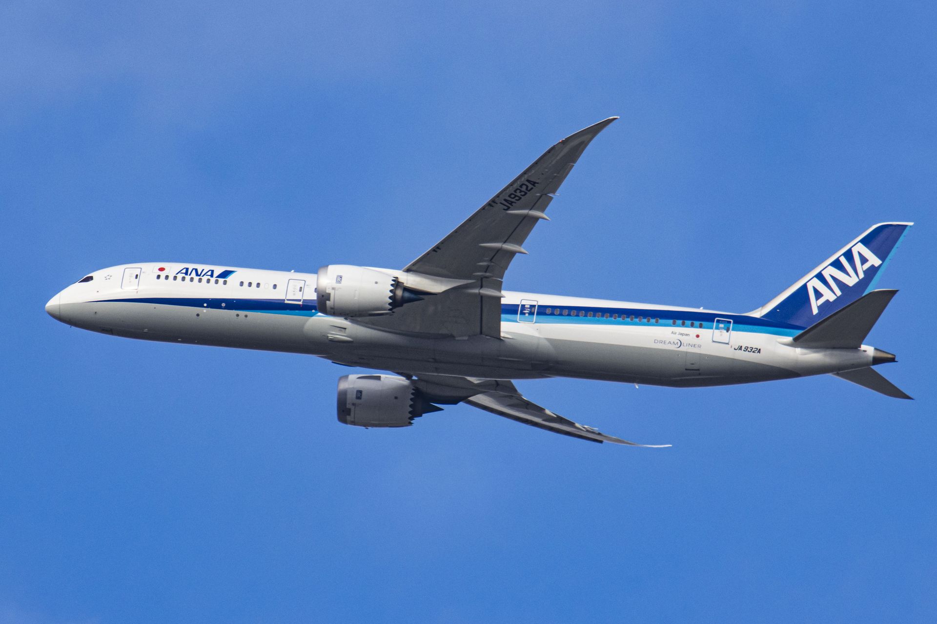 Usterka Boeinga 787. Po 14 godzinach lotu wrócił na to samo lotnisko