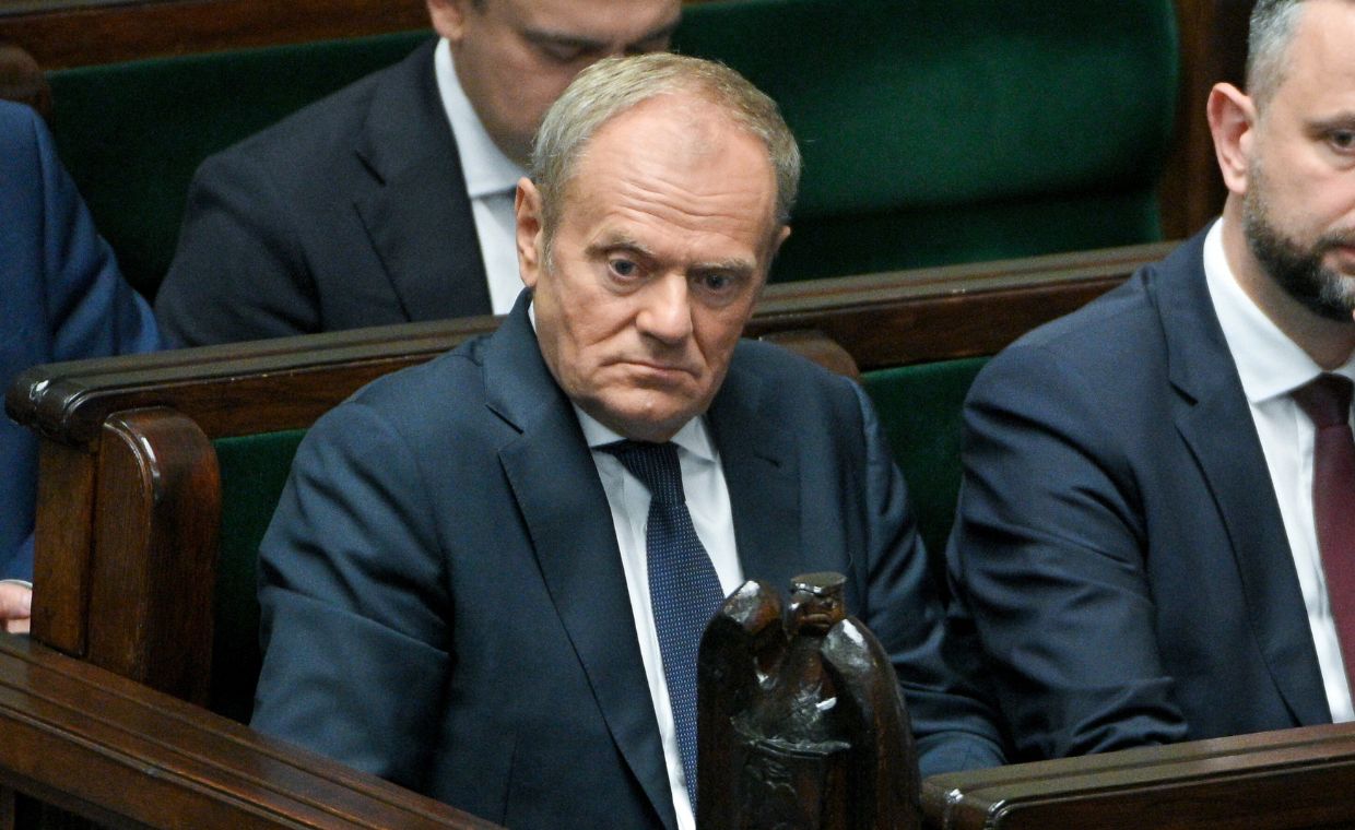 Radni KO bez kolejki do lekarza. Tusk zabrał głos