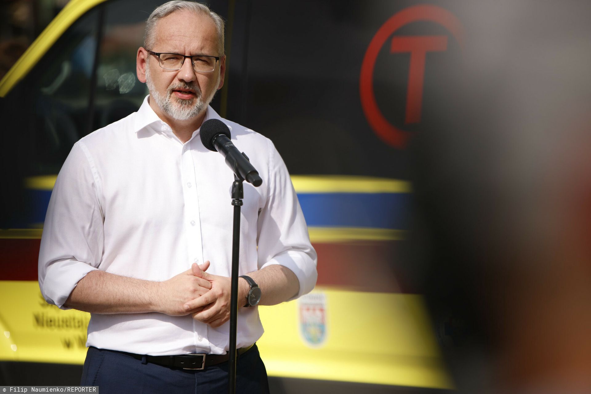 Niedzielski trafił do szpitala. Media: ma obrażenia po pobiciu