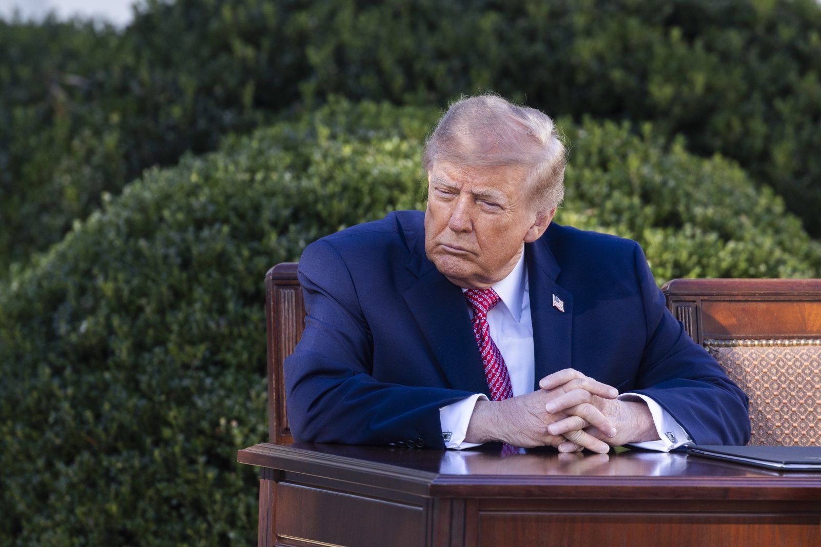 "To więcej niż nieodpowiedzialne". Republikanie uderzają w Trumpa