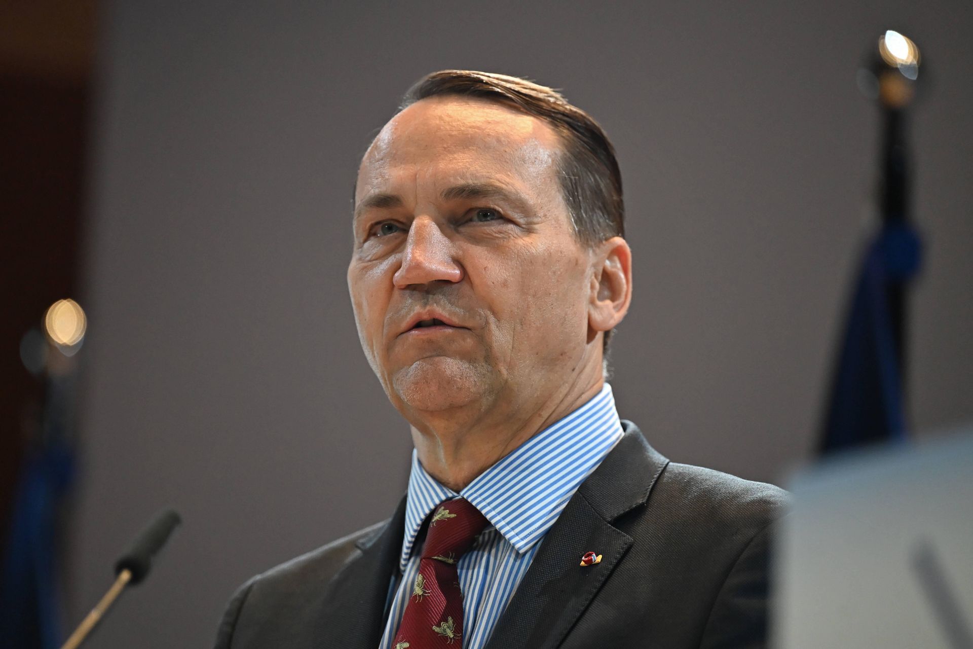 Polska przy stole negocjacyjnym? Sikorski apeluje ws. Ukrainy