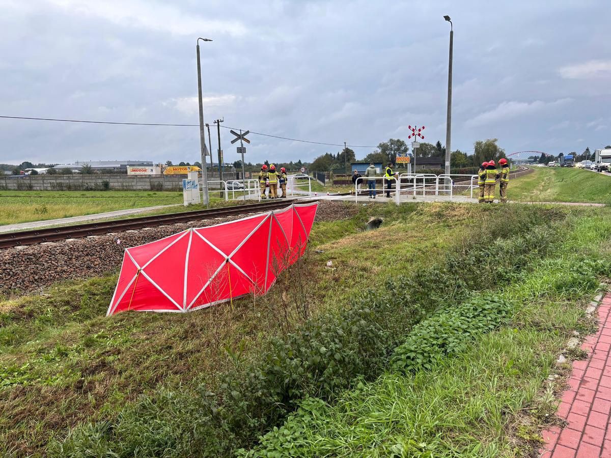 Dziadek i wnuczka zginęli na przejeździe kolejowym. Nowe informacje