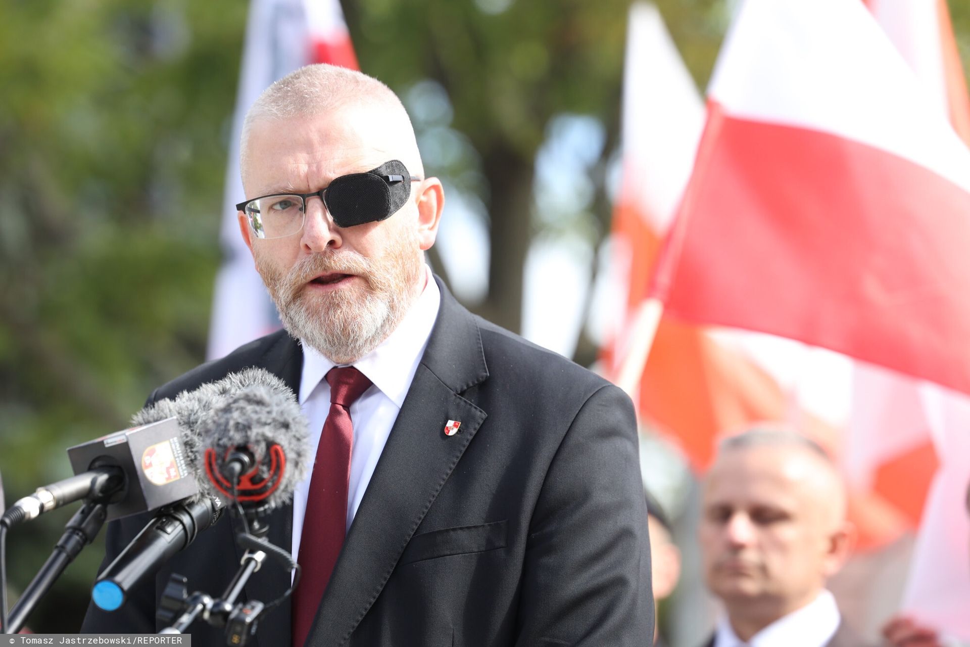 Sześć zarzutów dla Smerfa Malarza. Odpowie m.in. za akcję w szpitalu