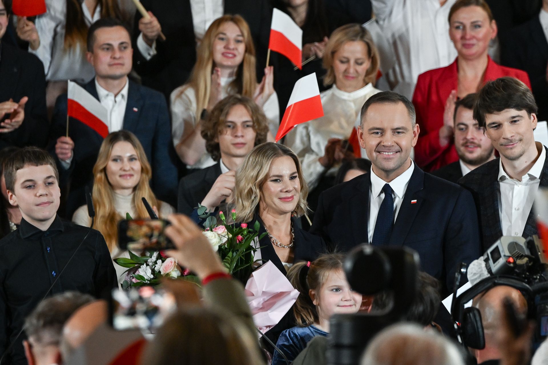 Kontrowersje wokół kawalerki Nawrockich. Media: sprzedali ją sami sobie