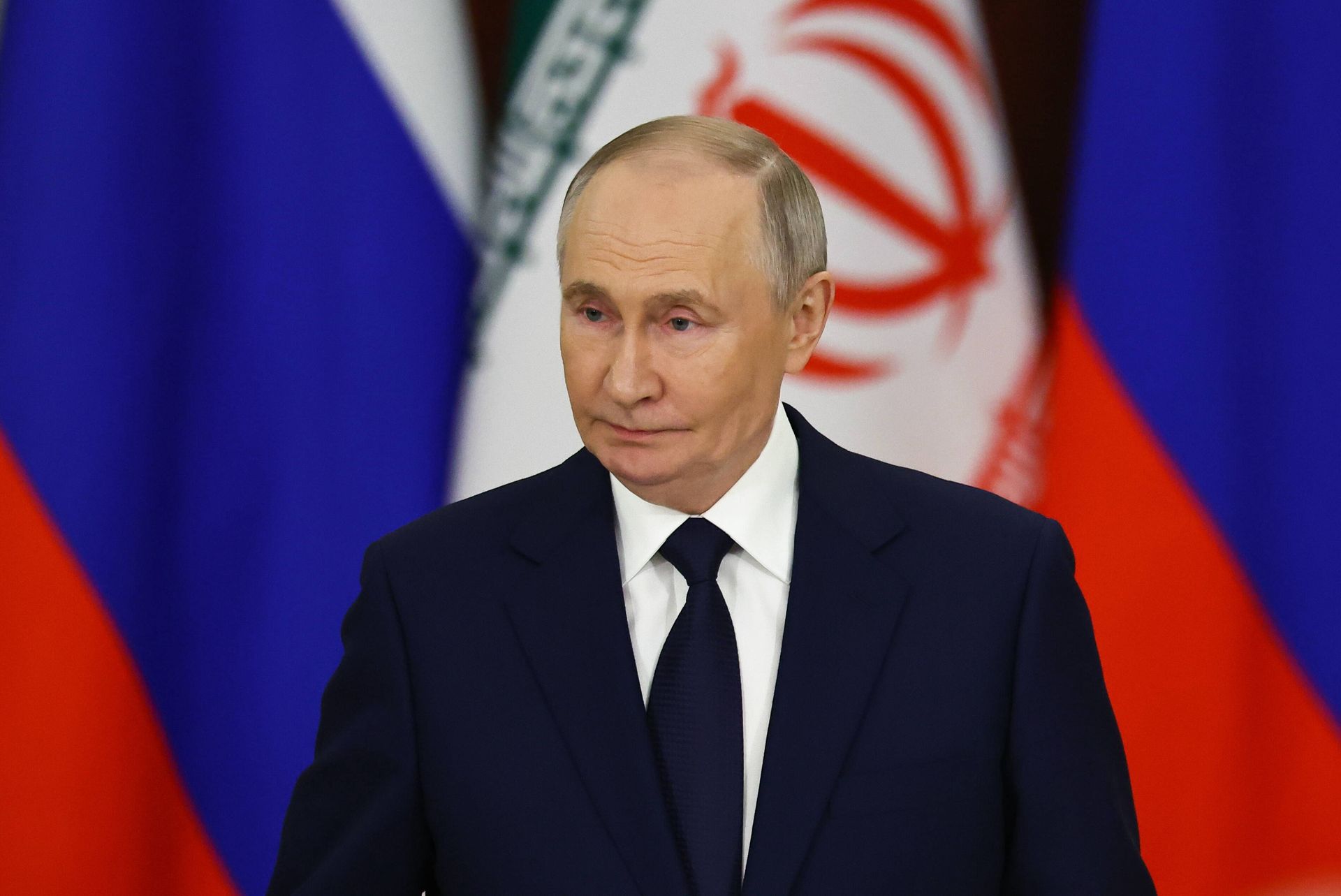 Statek z Iranu tonie w Morzu Kaspijskim. Była na nim broń dla Rosji