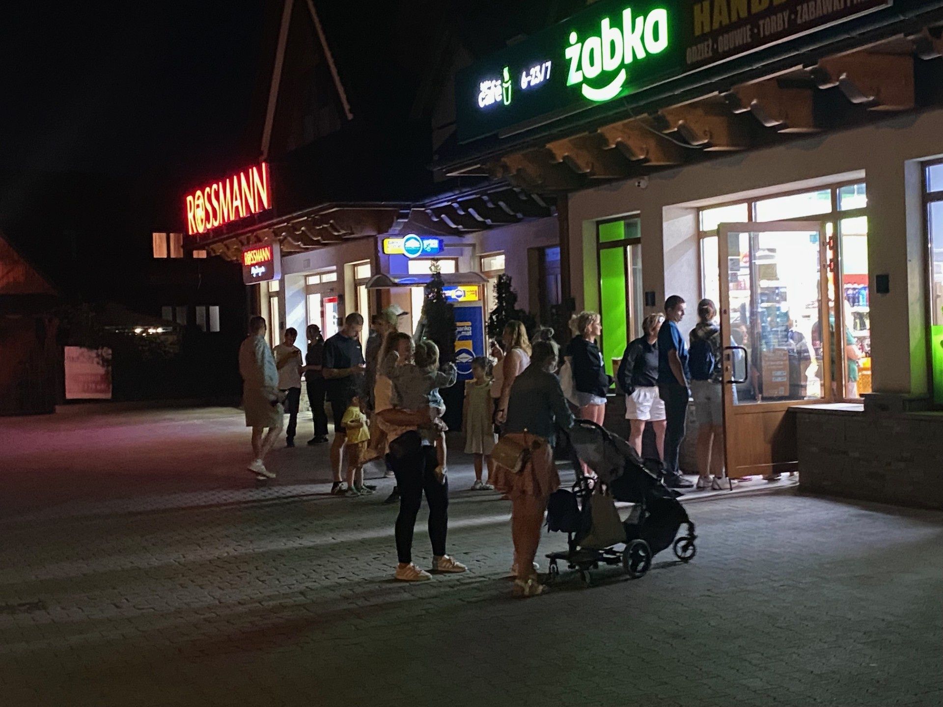 Sprawdziliśmy, co działo się na Podhalu przed weekendem. Takiego oblężenia sklepu dawno nie widzieliśmy