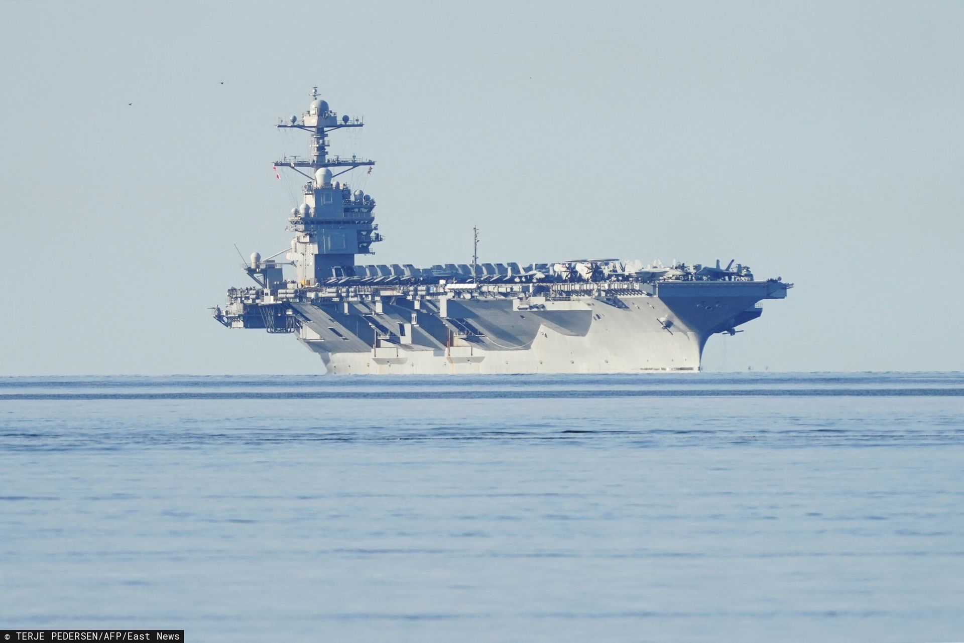 Największy lotniskowiec już w Izraelu. USA gotowe na ataku?