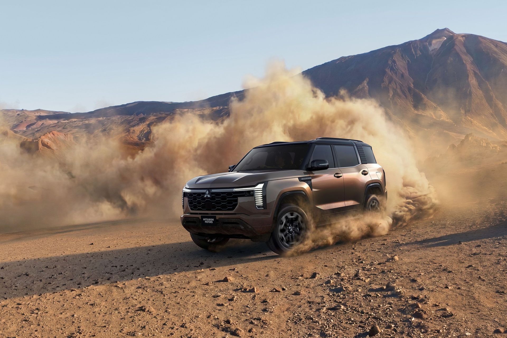 Nowe Mitsubishi Pajero wraca po latach. Nie zamieniło się w przypudrowaną bulwarówkę
