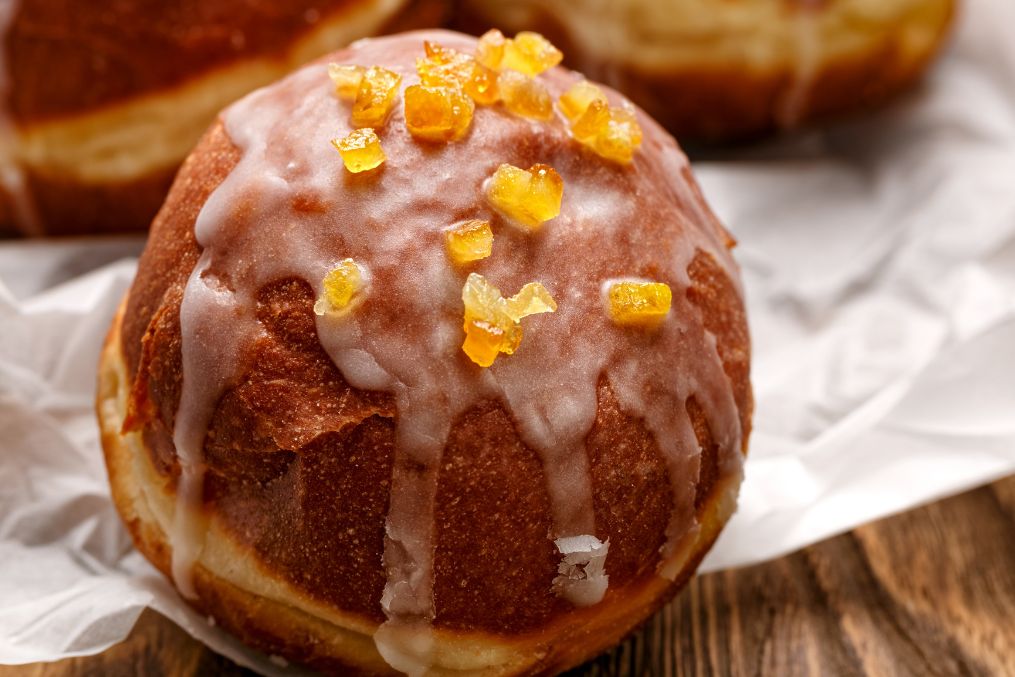 Tak w mig odświeżysz suchego pączka. Będzie mięciutki i puszysty jak dopiero kupiony