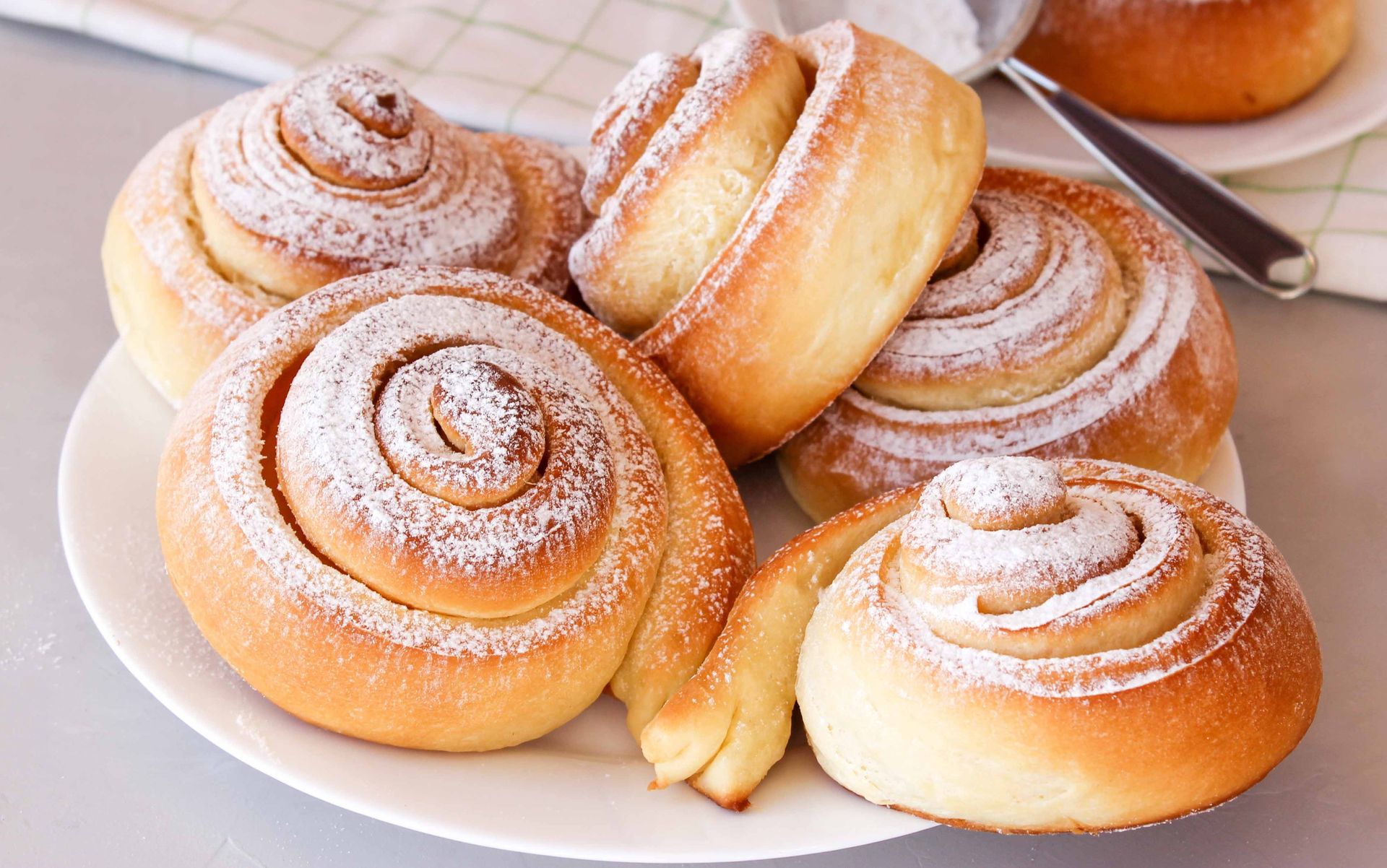 To sekret cukierników. Nie rozpuści się choćby na gorącej cynamonce