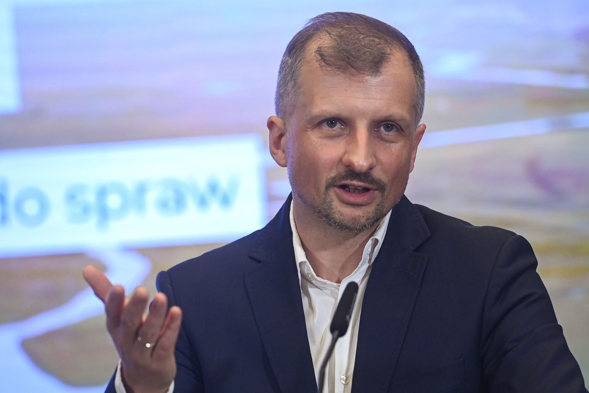 Żona wiceministra z posadą dyrektora w ministerstwie