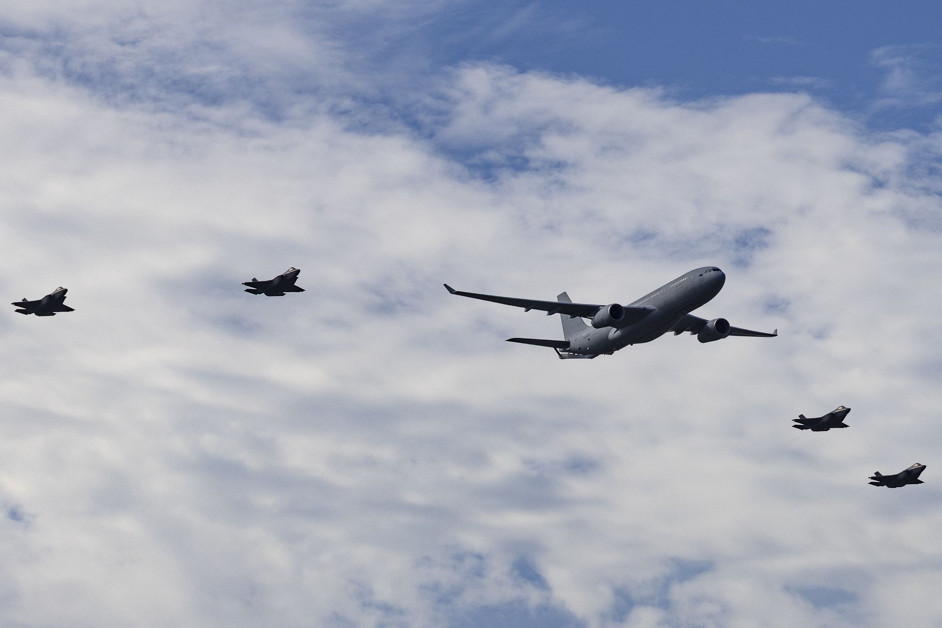 Trump uśmiecha się do Saudów. Liczy na sprzedaż potężnej machiny