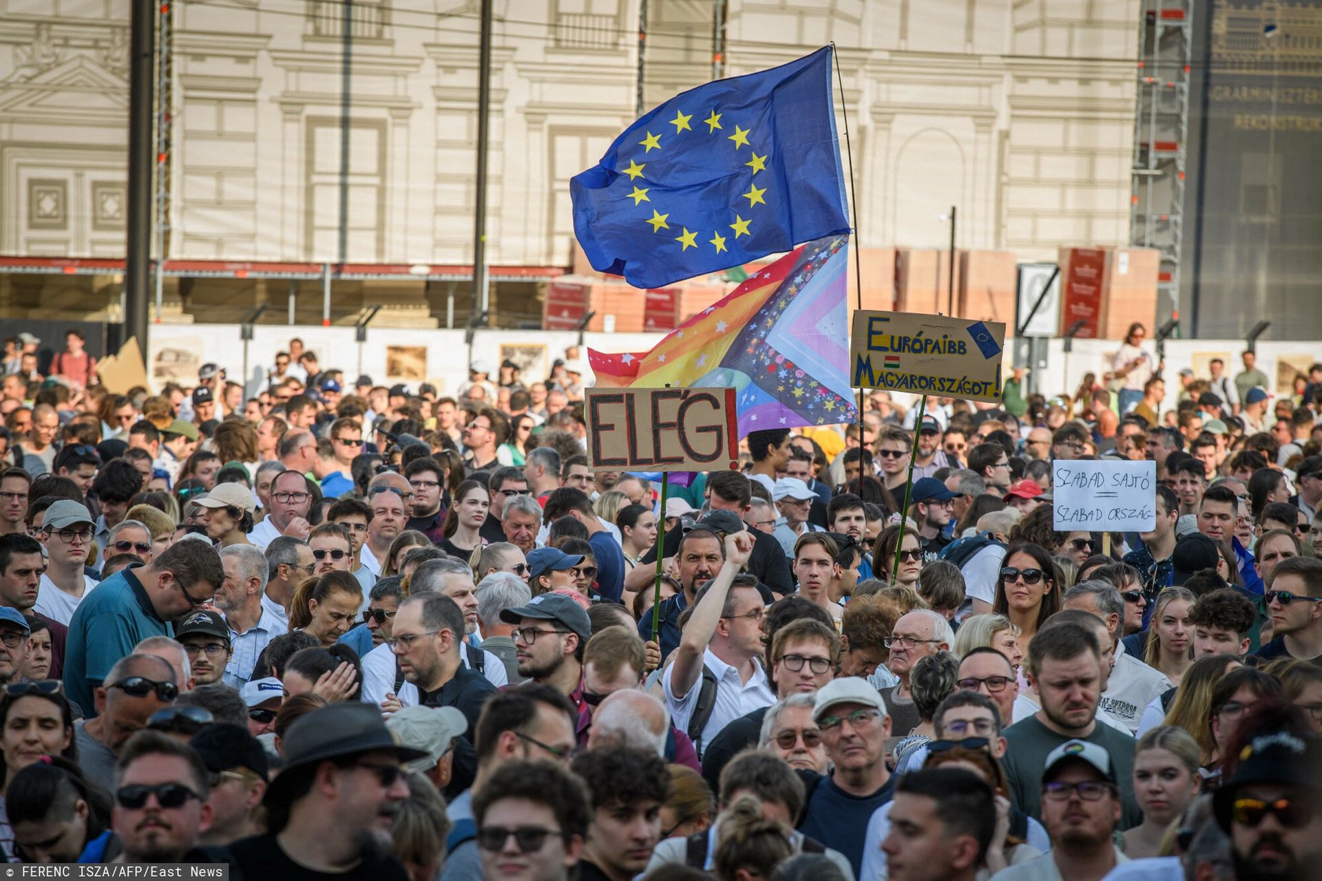 Protesty w Budapeszcie. Tysiące przeciwko rządowi Orbana