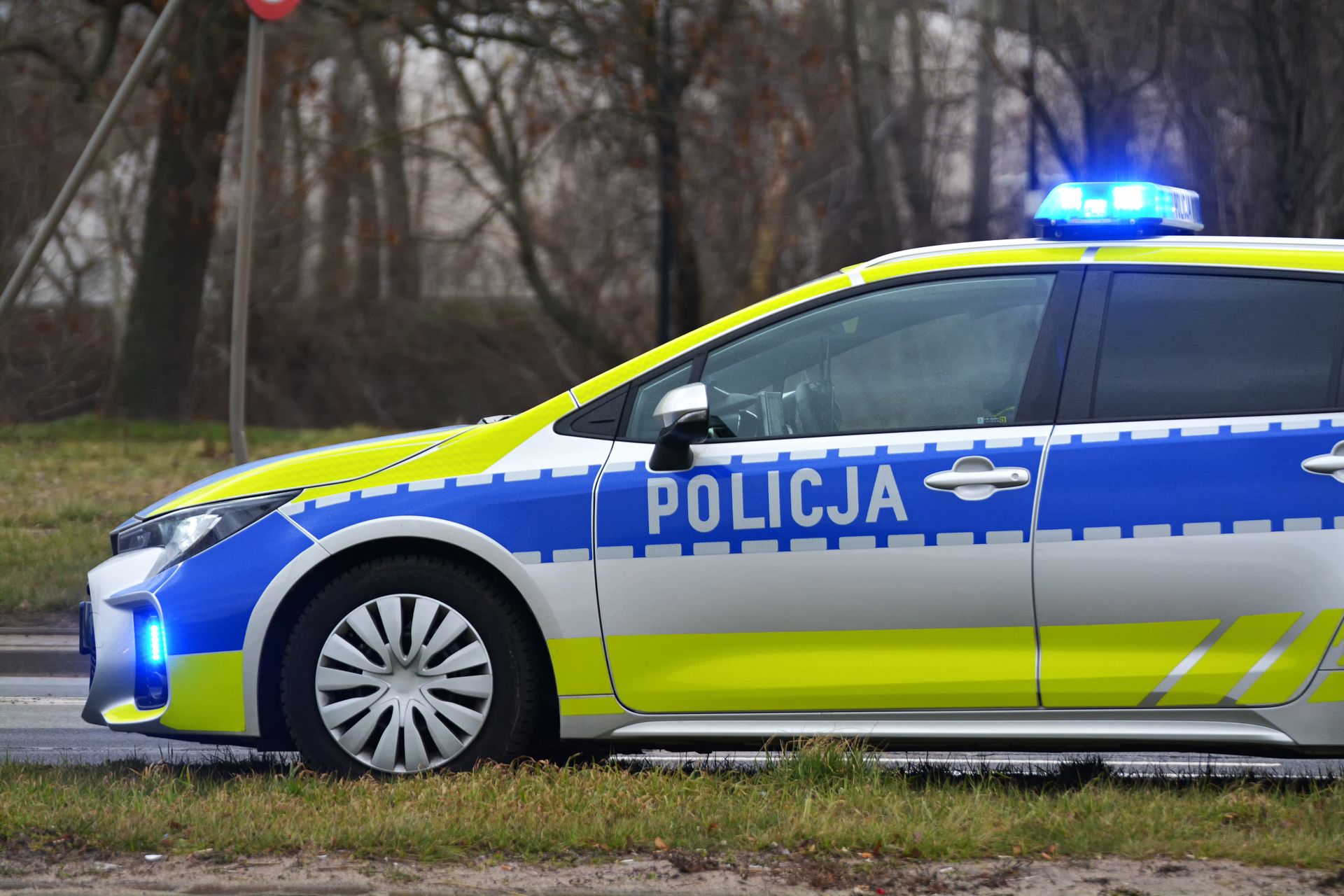 100 km/h pod prąd. Niebezpieczny incydent z udziałem 89-latka
