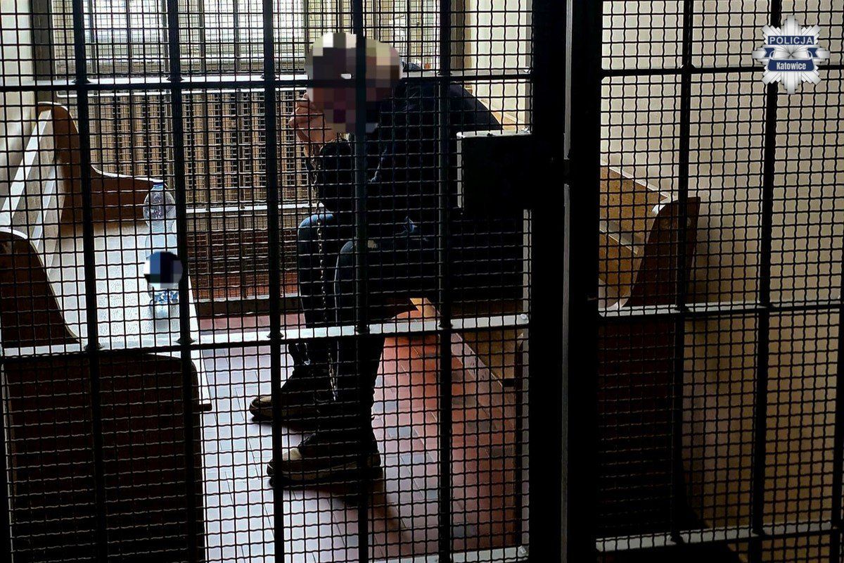 33-latek wpadł. Narkotyki, gotówka i powiązanie z pseudokibicami