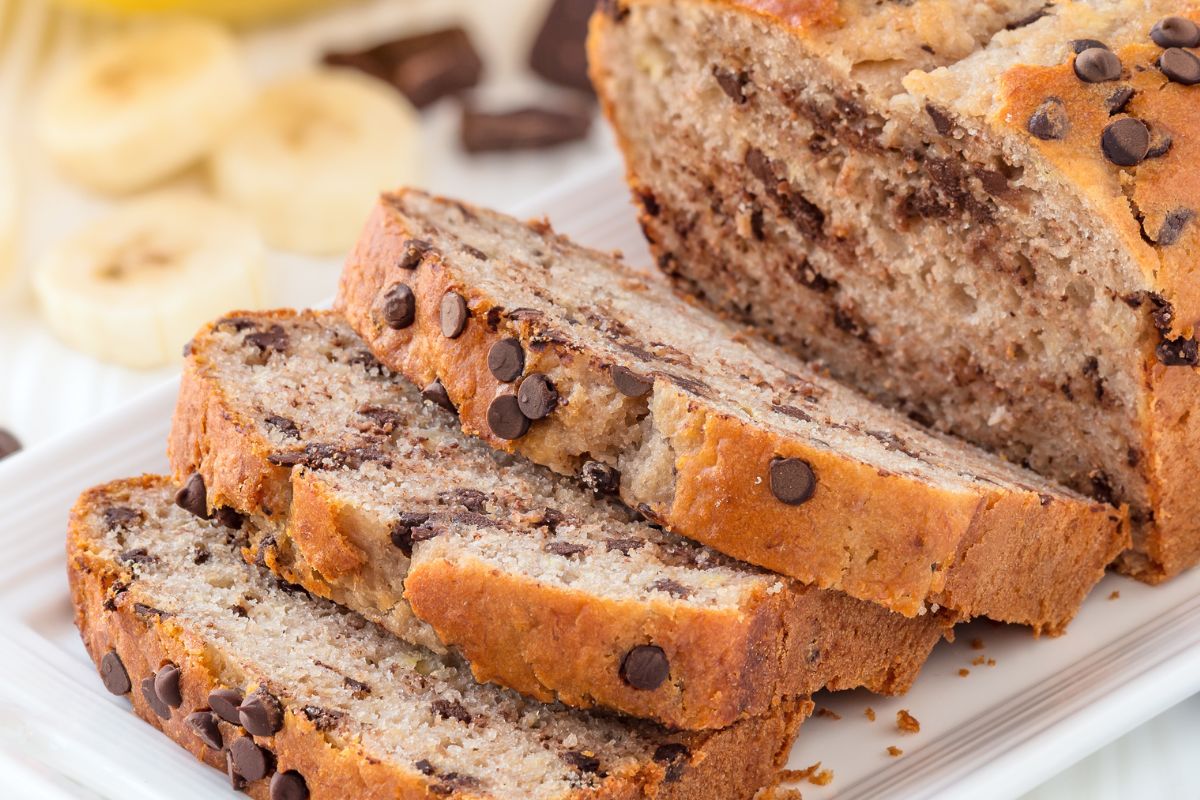 Zostały ci banany? Przygotuj to najprostsze na świecie ciasto