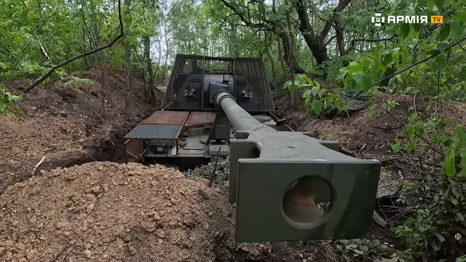 Służył na polskim Krabie i niemieckim PzH-2000. Ukrainiec mówi jak jest