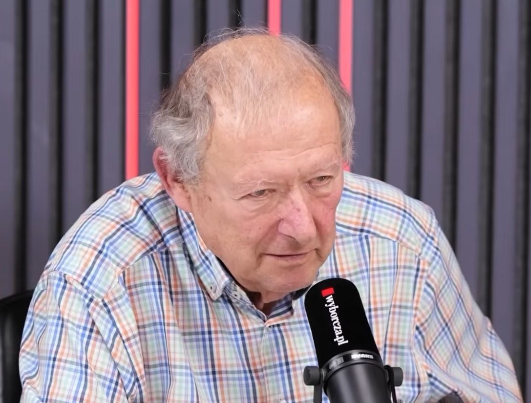Radni zdecydowali: Adam Michnik honorowym obywatelem Warszawy