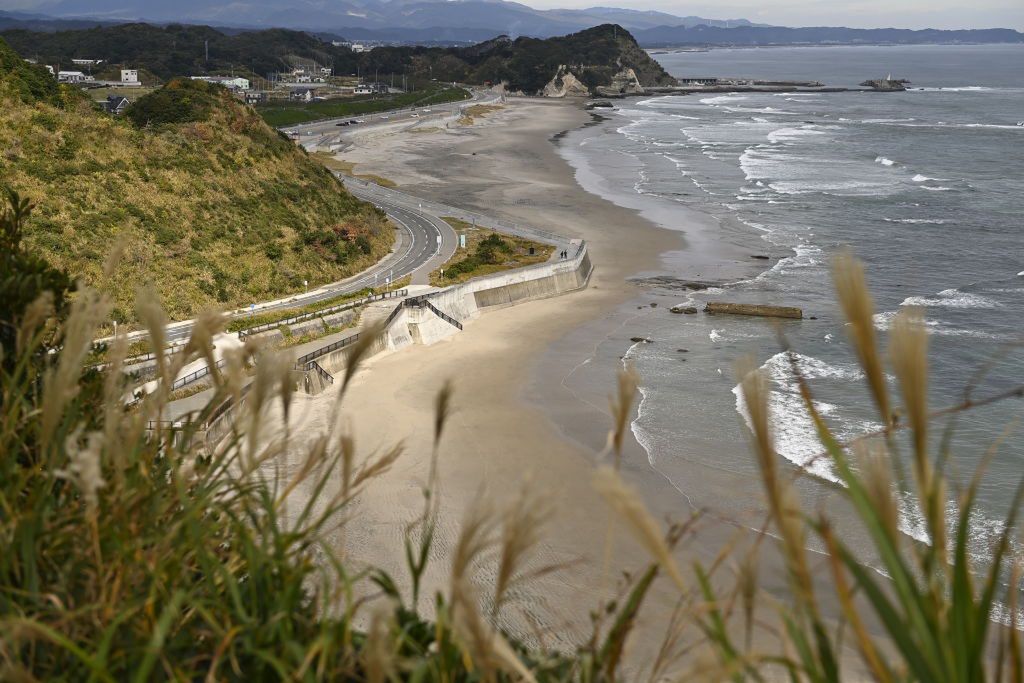 Zagrożenie falami tsunami. Ewakuowano blisko 100 tysięcy osób