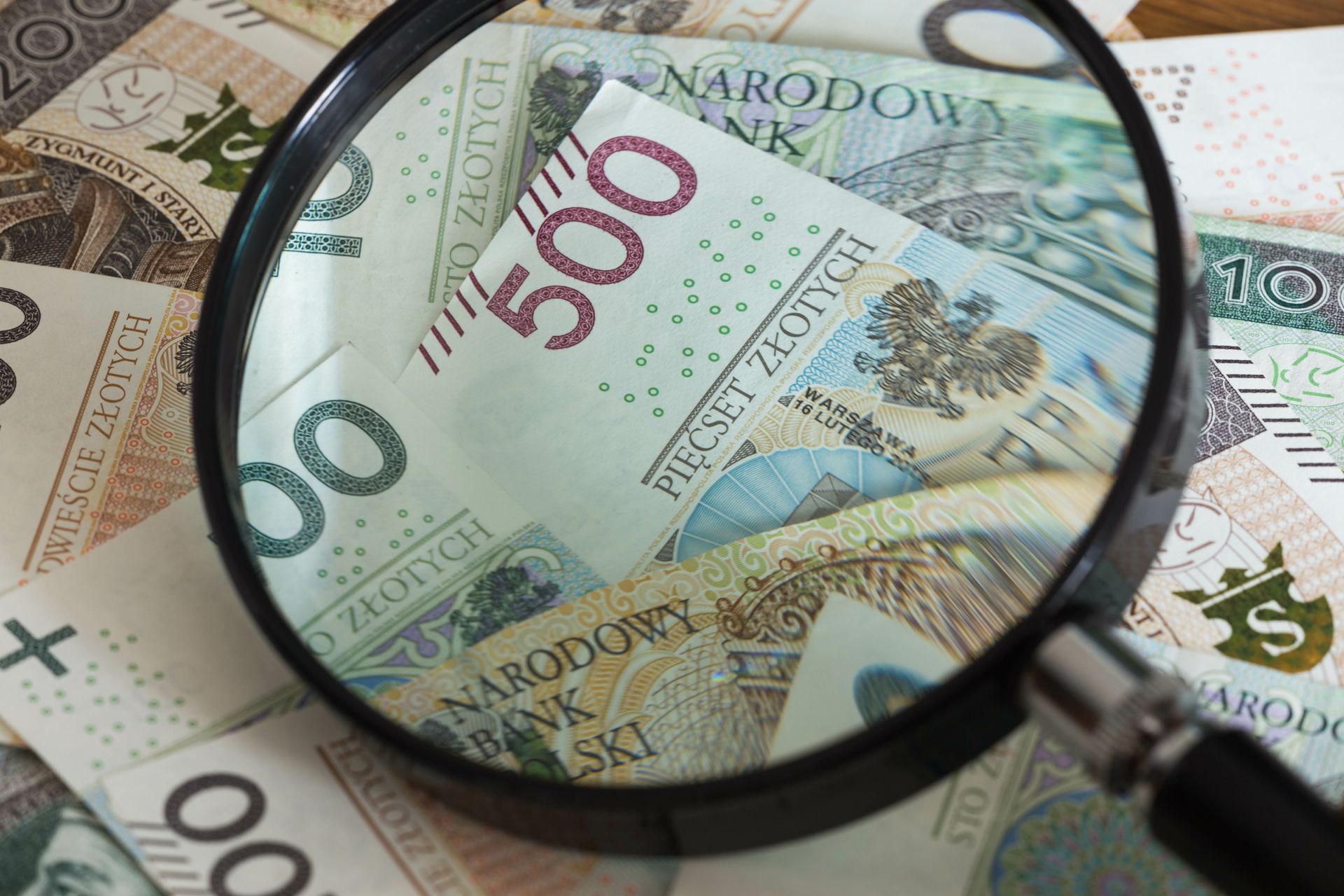 Najbardziej zadłużeni posłowie. Oto rekordziści