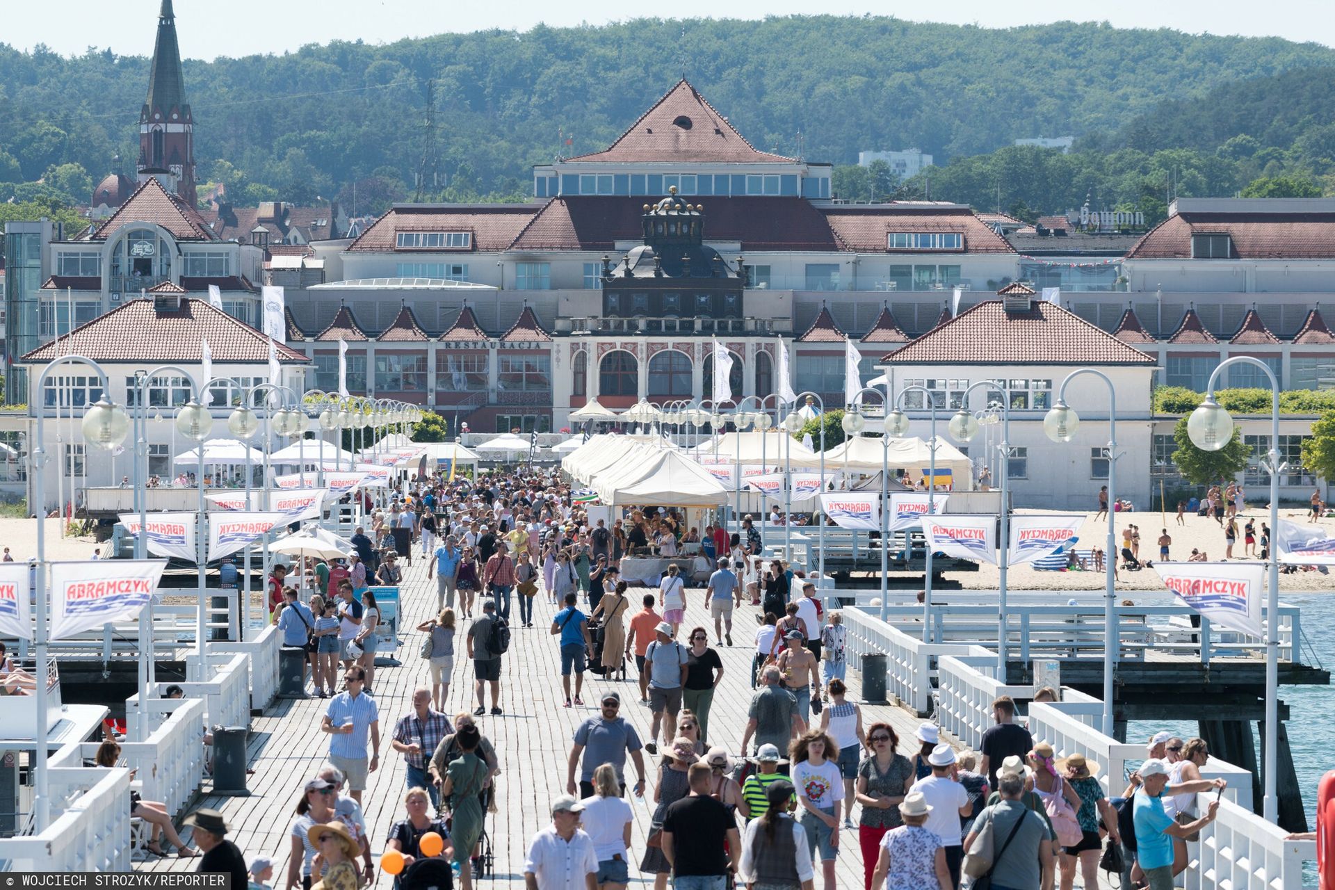 Turyści w Sopocie sięgną głębiej do portfeli. Podwyżki już od 1 czerwca