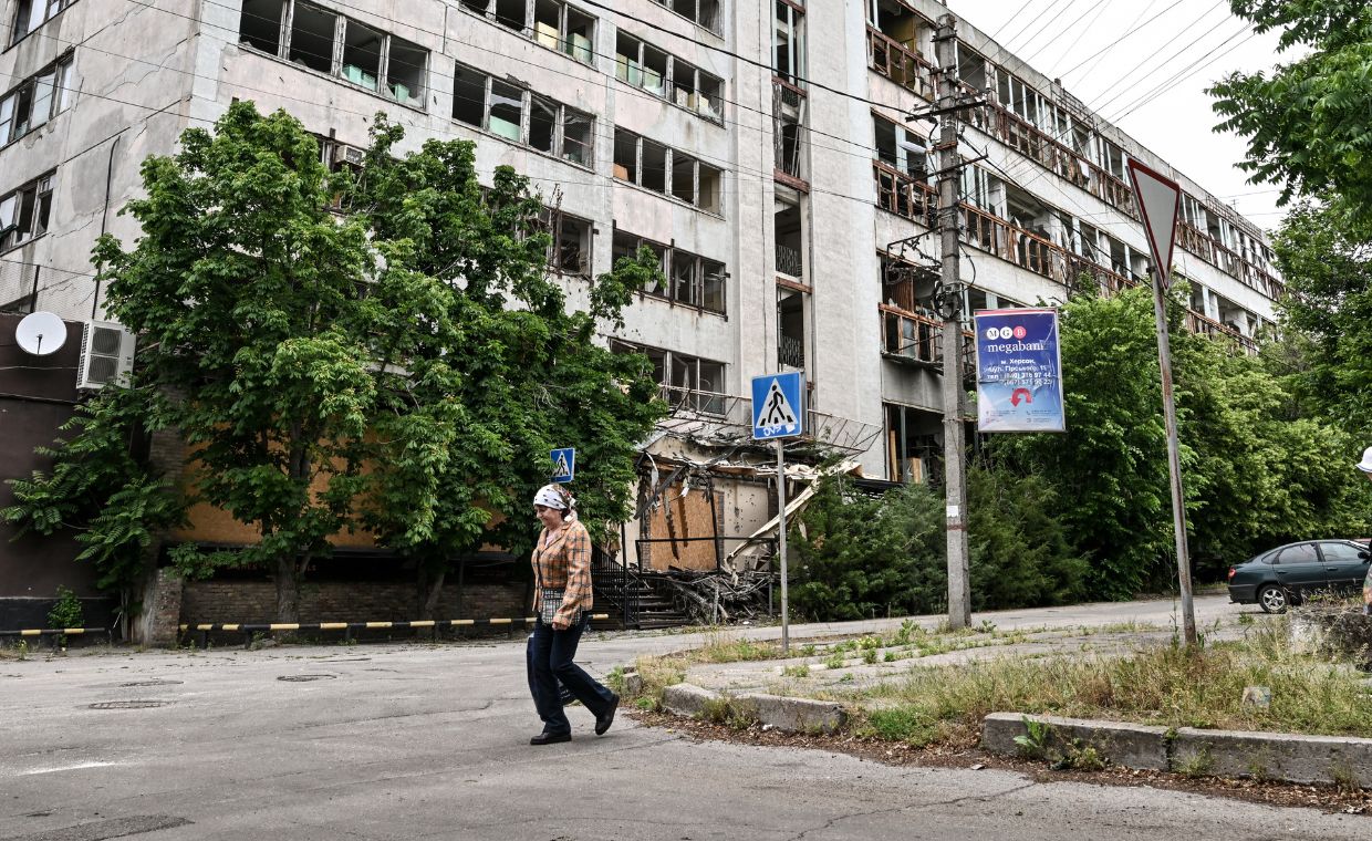 Oleszki w Ukrainie odcięte od pomocy. "Zbierają trawę, by przeżyć"