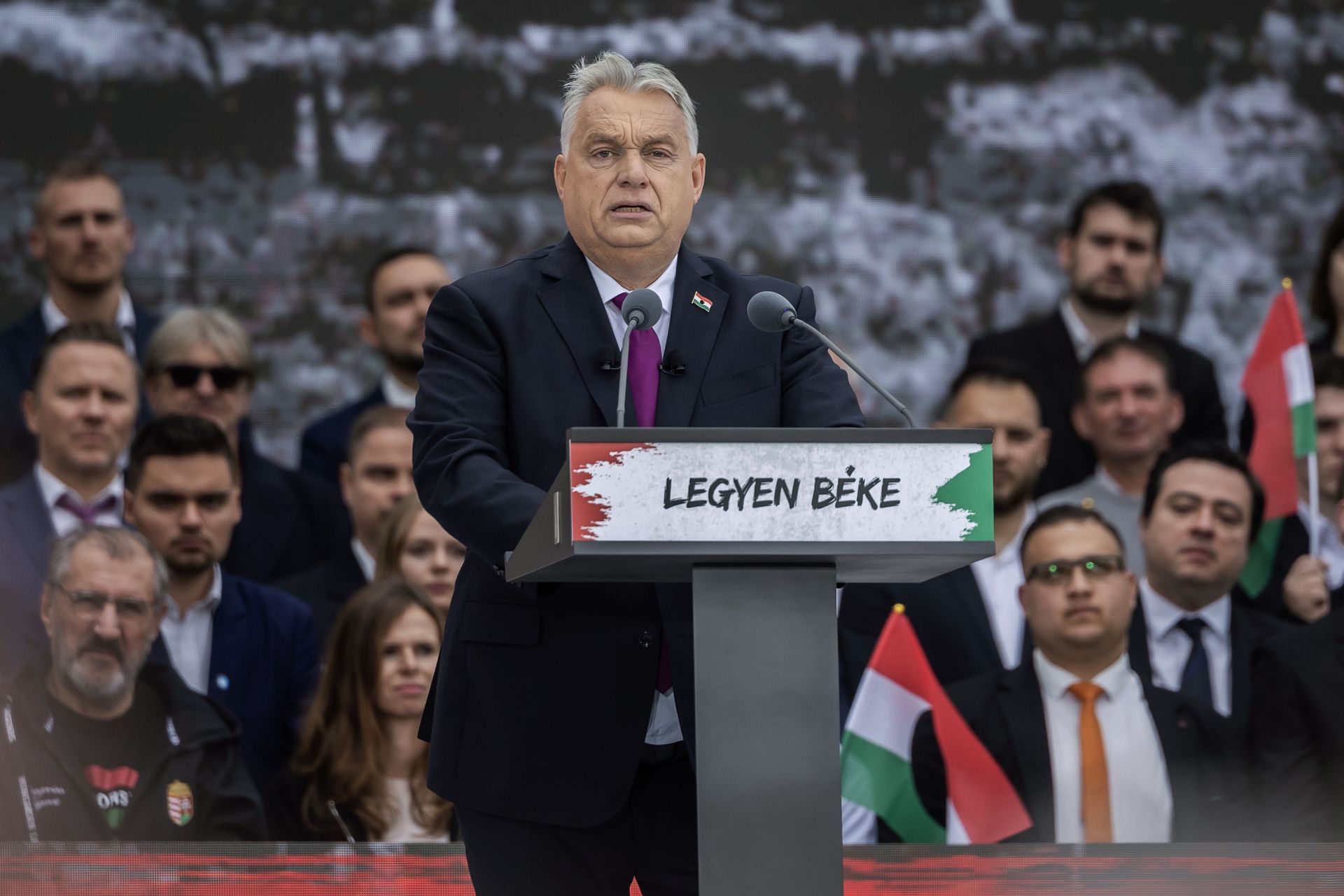 Orban ma powody do niepokoju? Nowy sondaż na Węgrzech