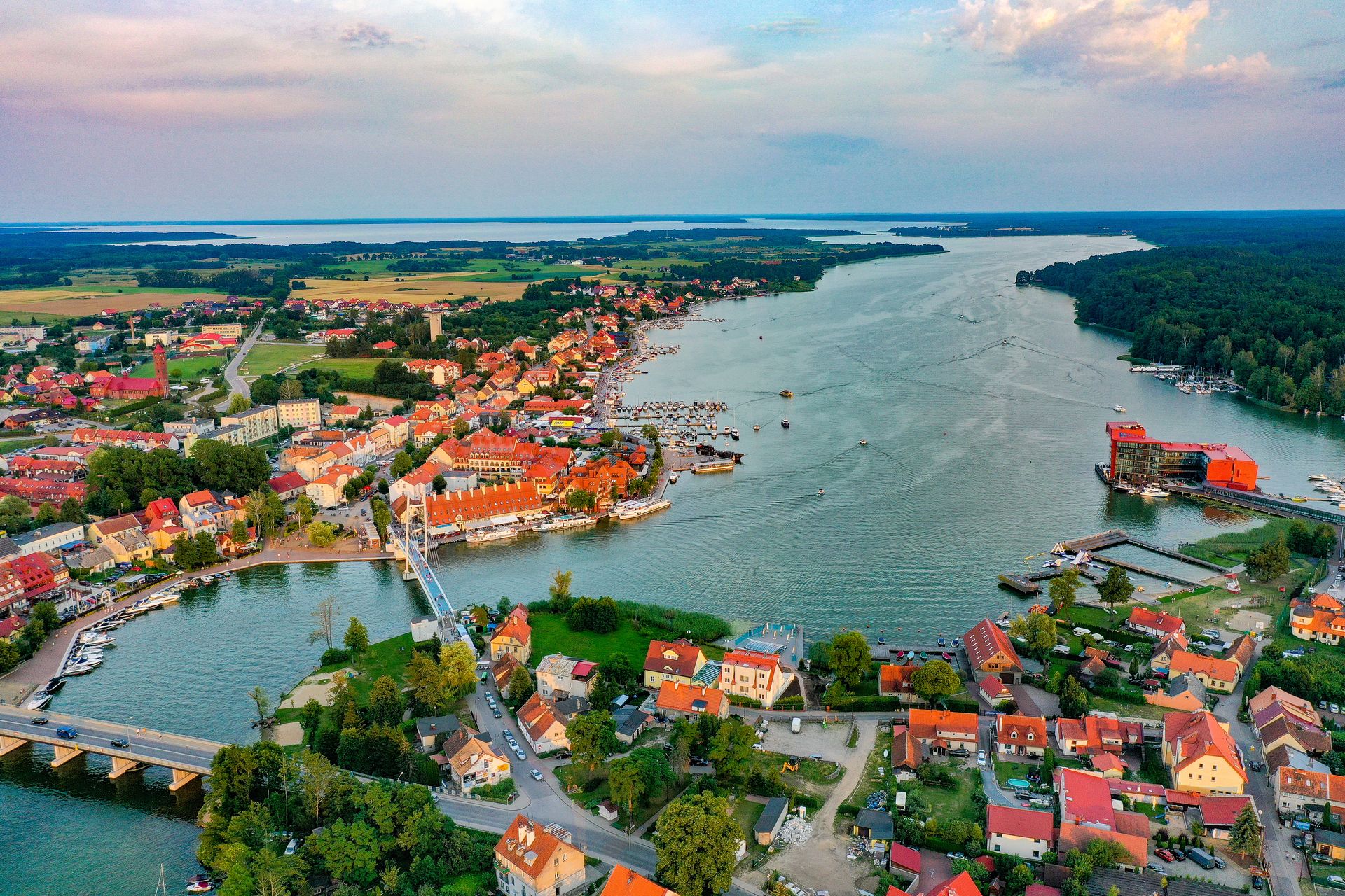 Skandal na Mazurach. Prowadził nielegalne prace nad jez. Śniardwy