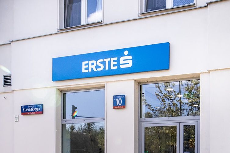 E-maile "od Erste Banku". Oszuści polują na dane klientów