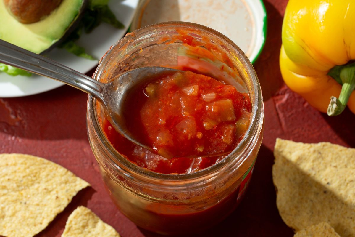 Meksykańskie smaki w słoikach na zimę. Gotowy dodatek do imprezowych przekąsek