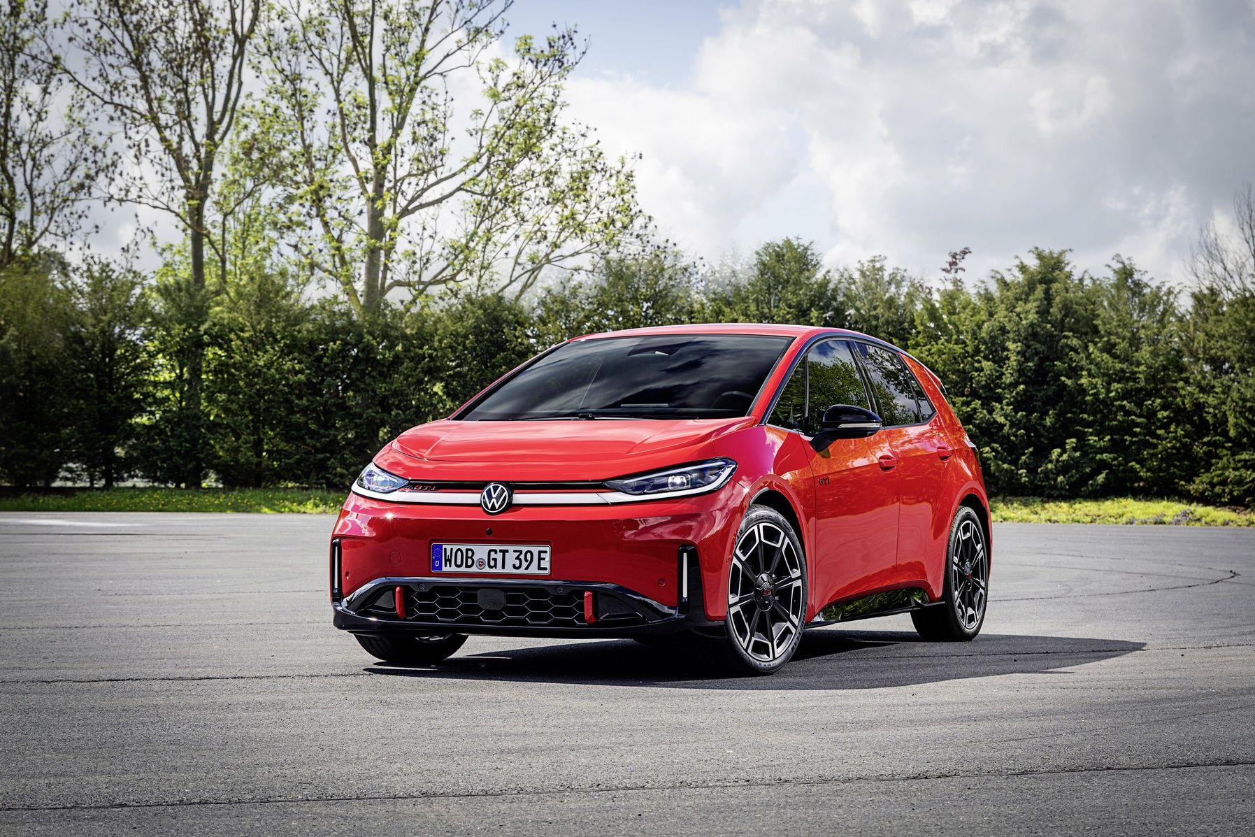 Volkswagen ID.3 GTI to najmocniejsze GTI w historii marki. Co więcej: ma napęd na tył