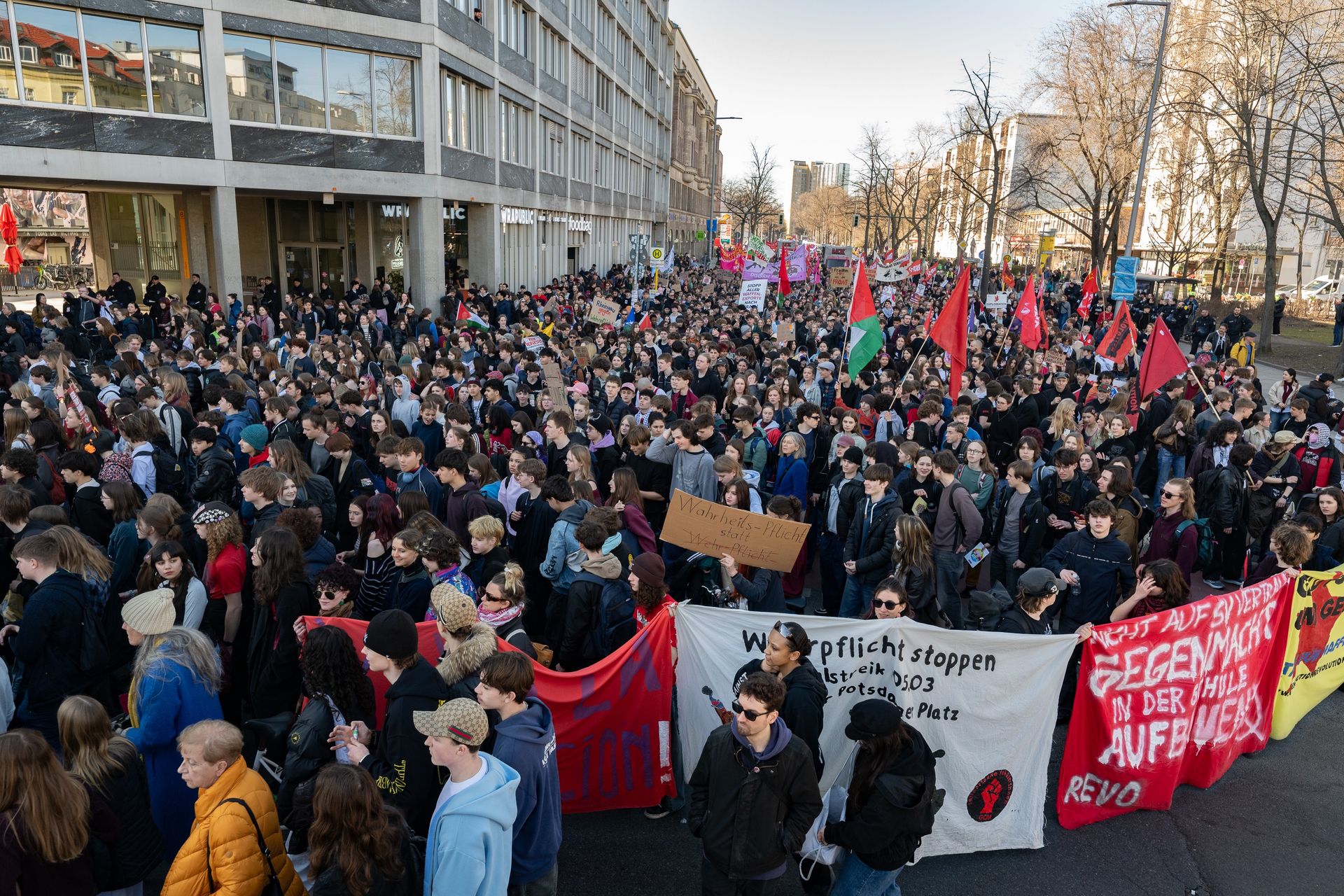 Szykują się protesty w Niemczech. MSZ apeluje do Polaków