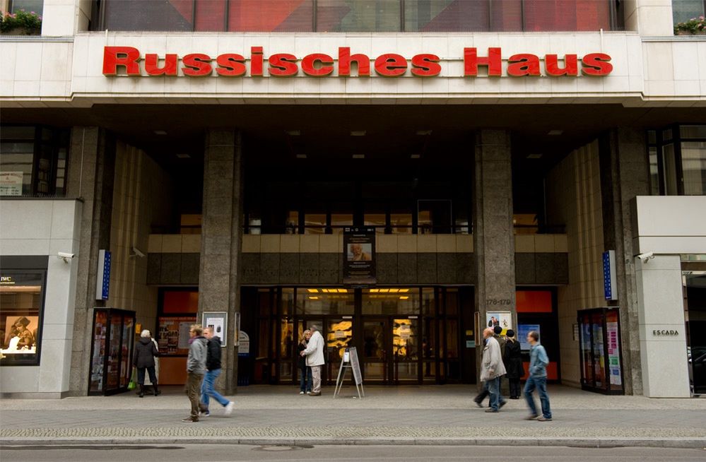Berlin. Tajne prorosyjskie przyjęcie w Domu Rosyjskim